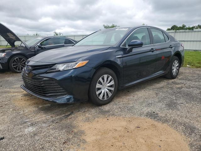 VIN 4T1B31HK1JU506261 2018 Toyota Camry, LE no.1