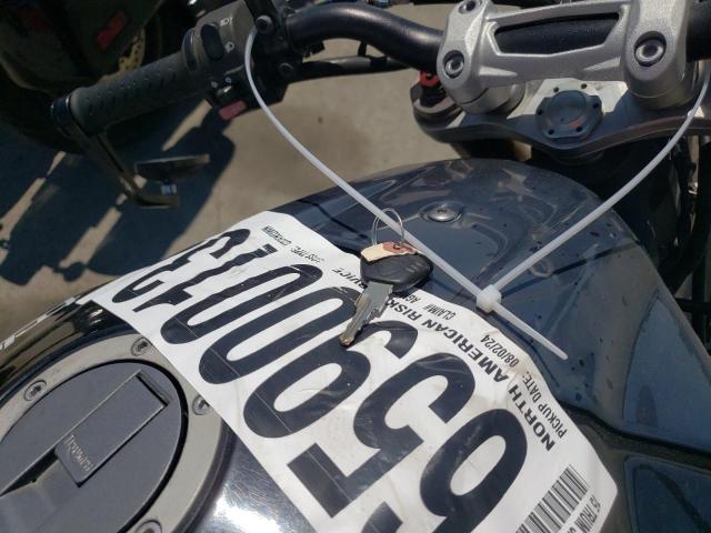 2015 TRIUMPH MOTORCYCLE SPEED TRIP - SMTN01PK4FJ680296