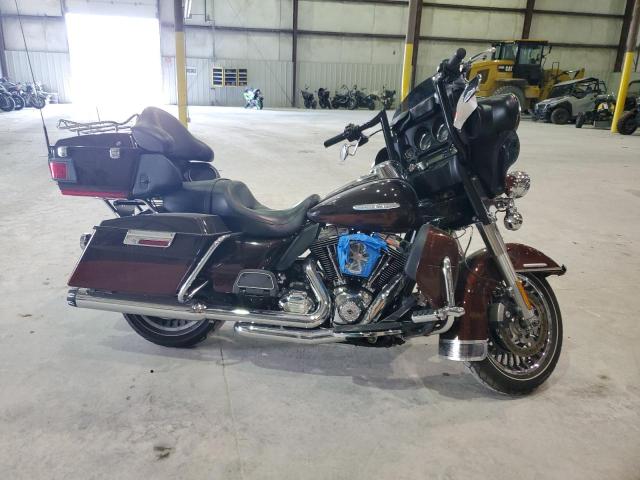 2011 HARLEY-DAVIDSON FLHTK - 1HD1KEM15BB654898