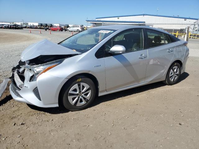 VIN JTDKARFU0J3063555 2018 Toyota Prius no.1