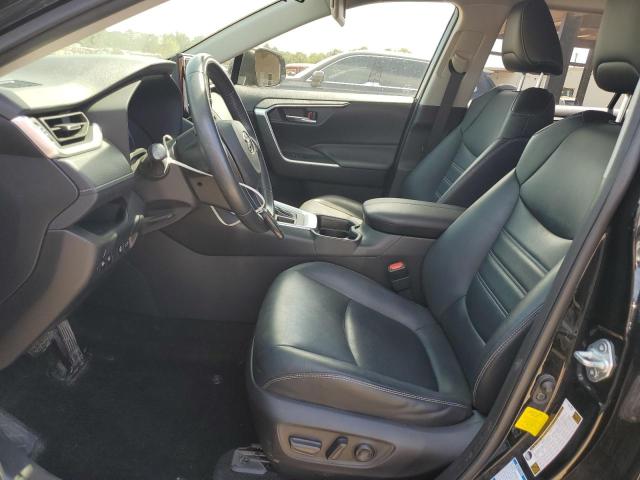 2019 TOYOTA RAV4 XLE P JTMA1RFV9KJ022939