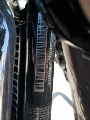 2018 HARLEY-DAVIDSON FLHC HERIT - 1HD1YAJ1XJC075779