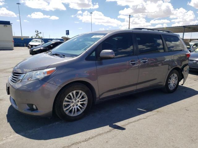 2017 TOYOTA SIENNA XLE 5TDYZ3DC0HS784087  69623194