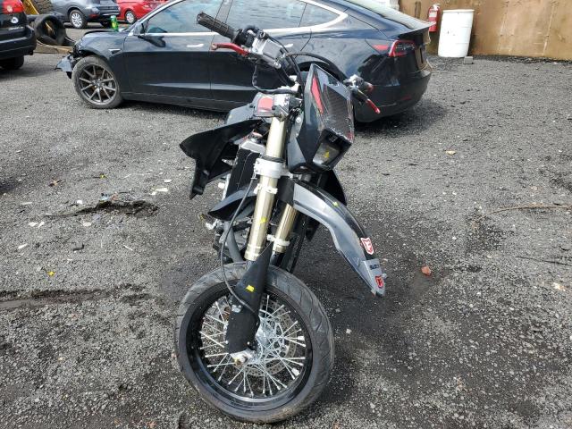 2022 SUZUKI DR-Z400 SM - JS1SK44A0N7102484