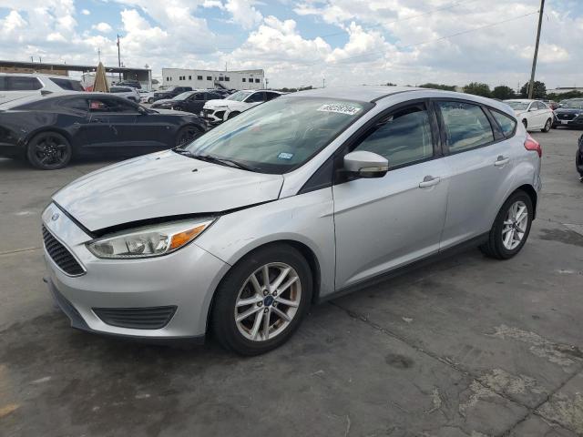 VIN 1FADP3K25FL330114 2015 Ford Focus, SE no.1