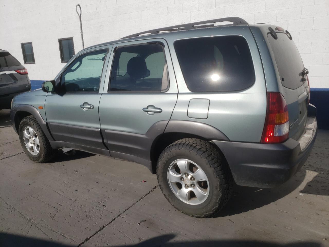 Lot #2972638907 2004 MAZDA TRIBUTE ES