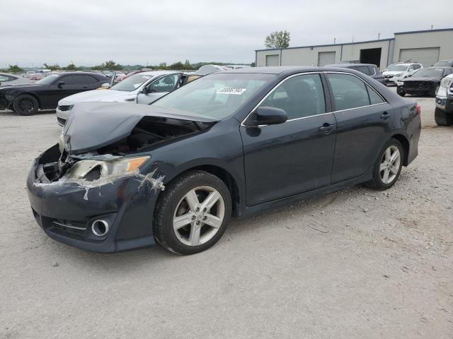 TOYOTA CAMRY BASE
