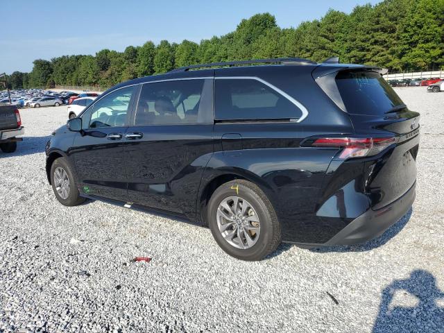 VIN 5TDYRKECXPS137171 2023 Toyota Sienna, Xle no.2