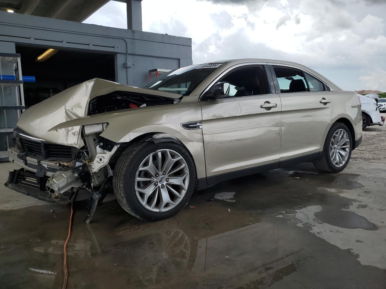 1FAHP2F98HG127863 FORD TAURUS LIM 2017
