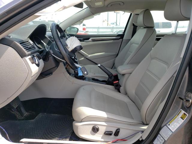 2017 VOLKSWAGEN PASSAT SE - 1VWGT7A31HC081671