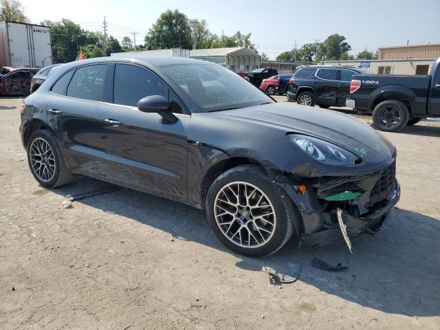 VIN WP1AA2A51HLB81304 2017 Porsche Macan no.4