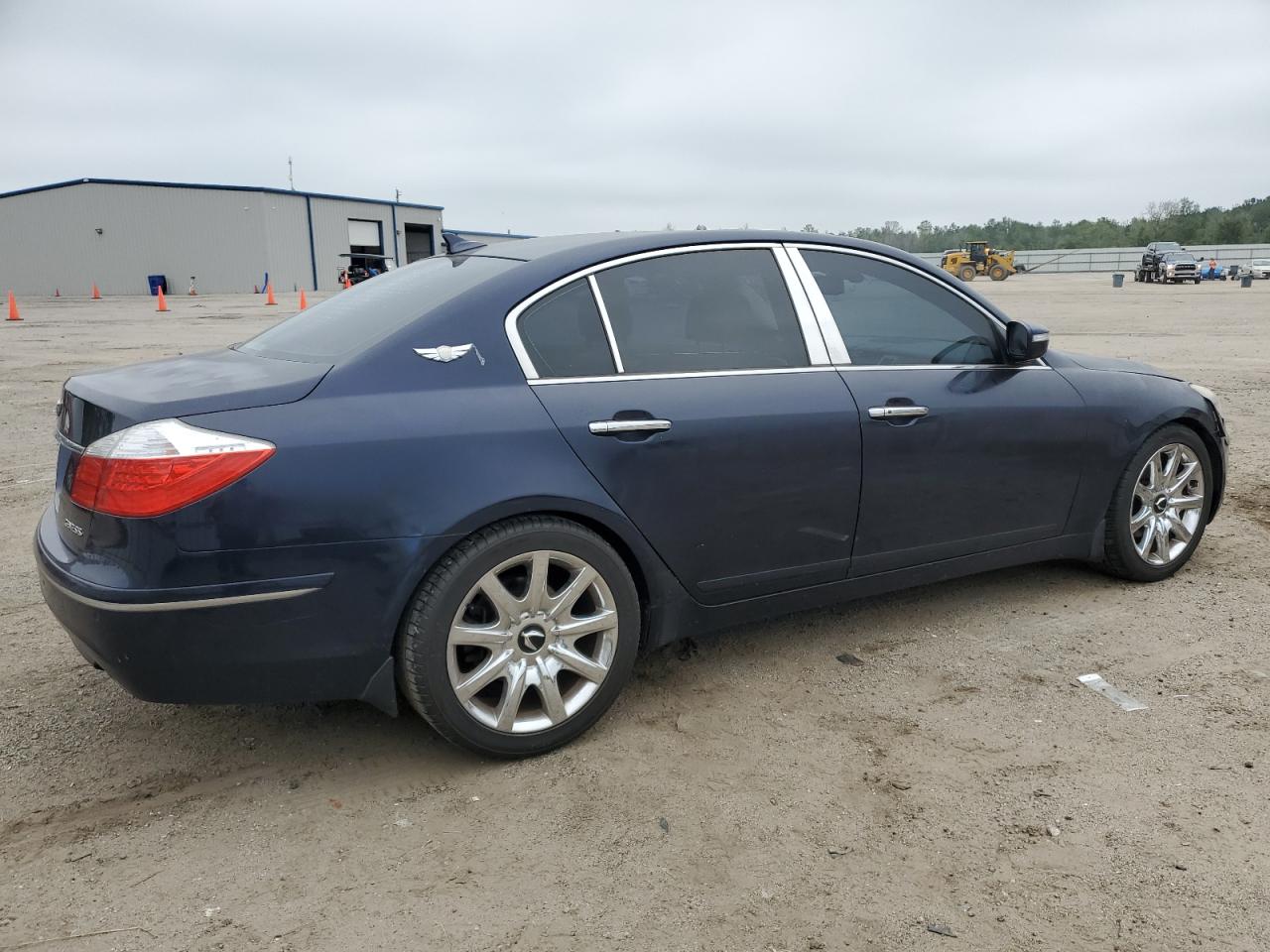 Lot #2853179348 2011 HYUNDAI GENESIS 3.