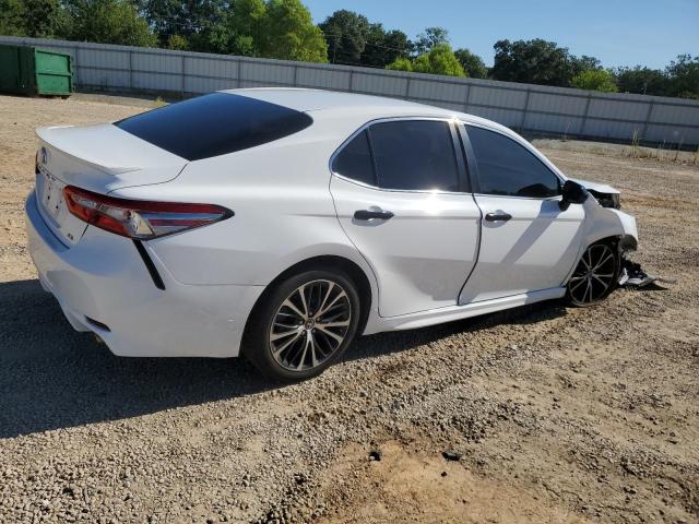 VIN 4T1B11HKXJU649795 2018 Toyota Camry, L no.3