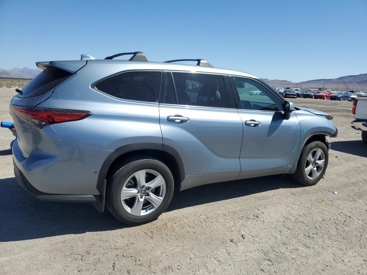 Lot #2962352987 2020 TOYOTA HIGHLANDER