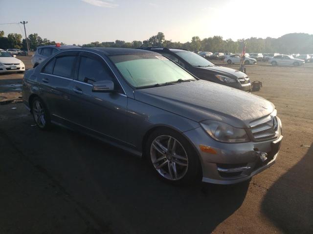 VIN WDDGF8AB4DR254572 2013 Mercedes-Benz C-Class, 3... no.4