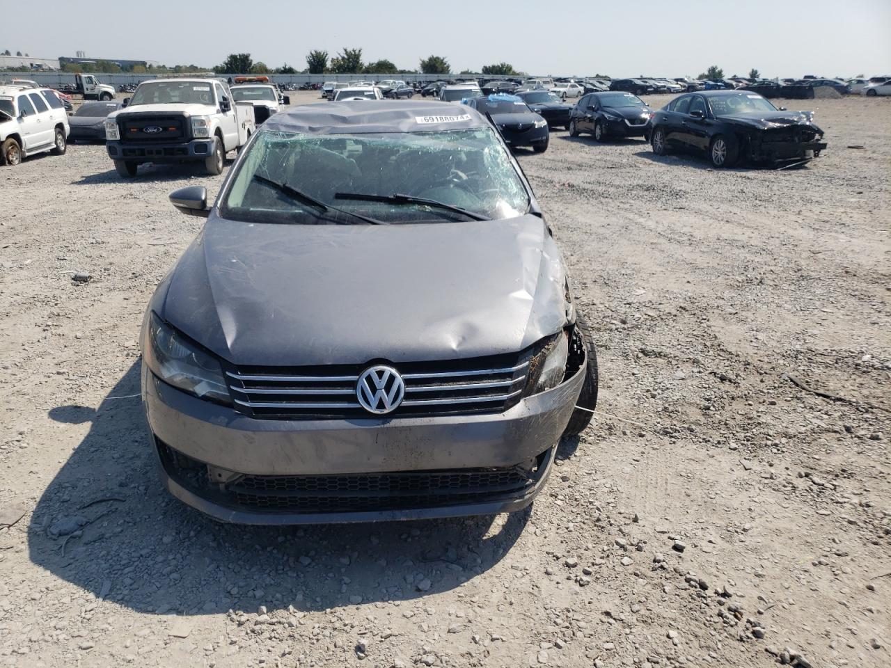 Lot #2794562694 2012 VOLKSWAGEN PASSAT SE