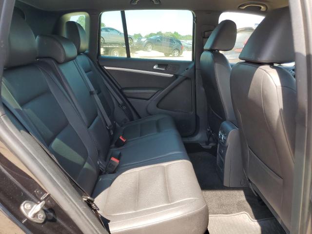 2016 VOLKSWAGEN TIGUAN S - WVGAV7AX7GW018590