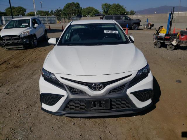 VIN 4T1T11BK7MU031593 2021 Toyota Camry, SE no.5