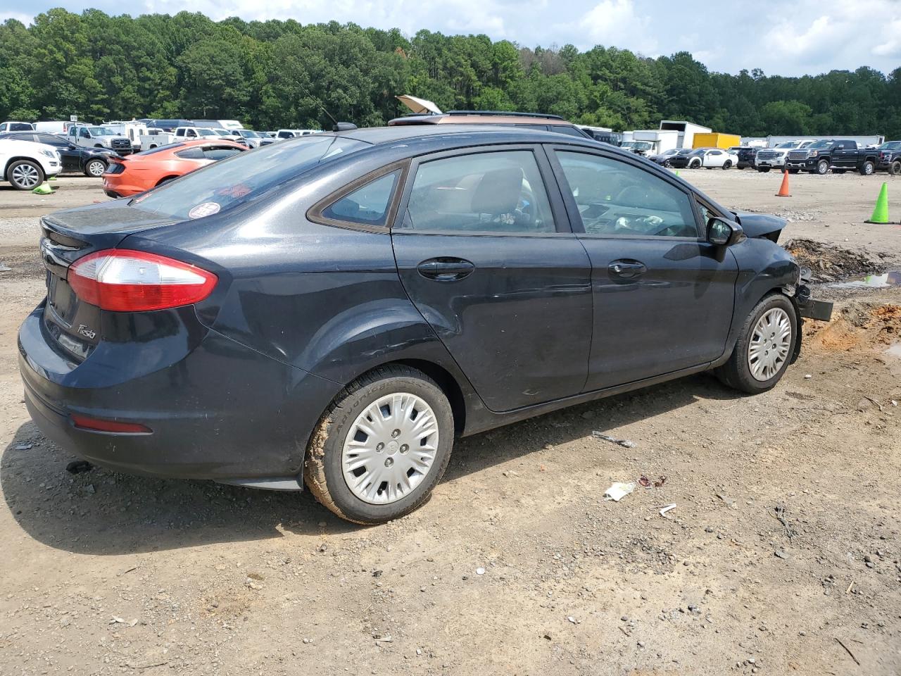 Lot #2773967446 2015 FORD FIESTA S