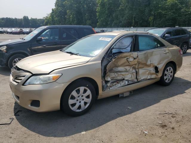 TOYOTA CAMRY BASE