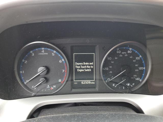 2017 TOYOTA RAV4 XLE - JTMRFREV8HJ173527