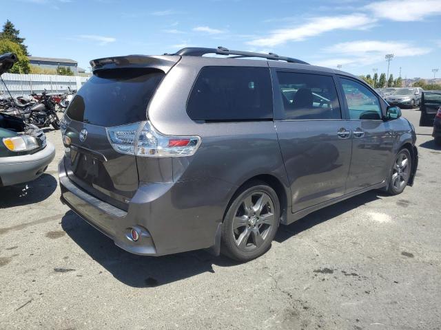 2017 TOYOTA SIENNA SE 5TDXZ3DC9HS880134