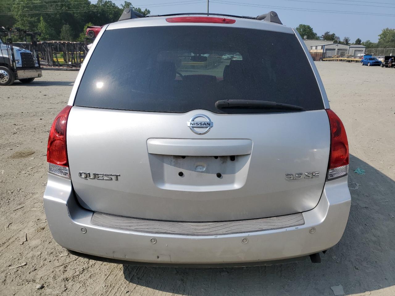 Lot #3020071630 2004 NISSAN QUEST S