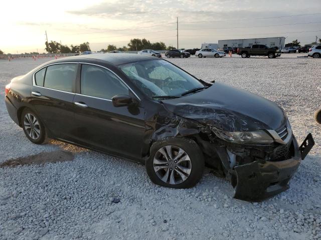 VIN 1HGCR2F3XDA039437 2013 Honda Accord, LX no.4