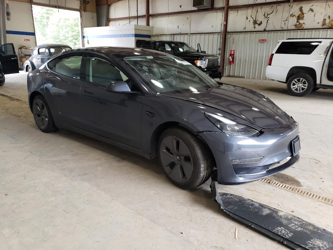 Lot #3028596947 2023 TESLA MODEL 3