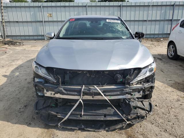 VIN 4T1B11HK1JU157138 2018 Toyota Camry, L no.5