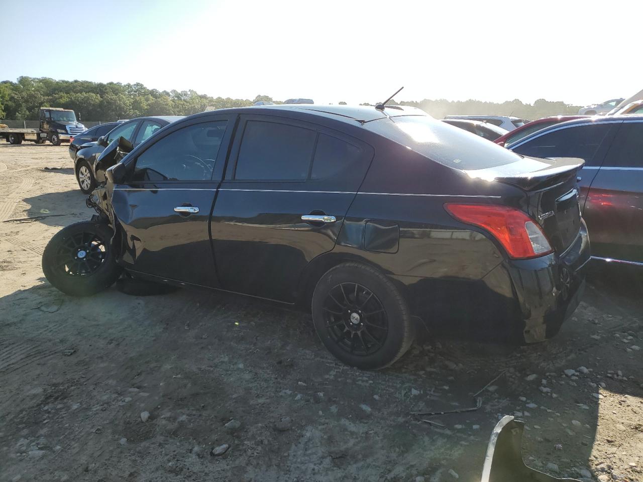 Lot #2857888907 2015 NISSAN VERSA S