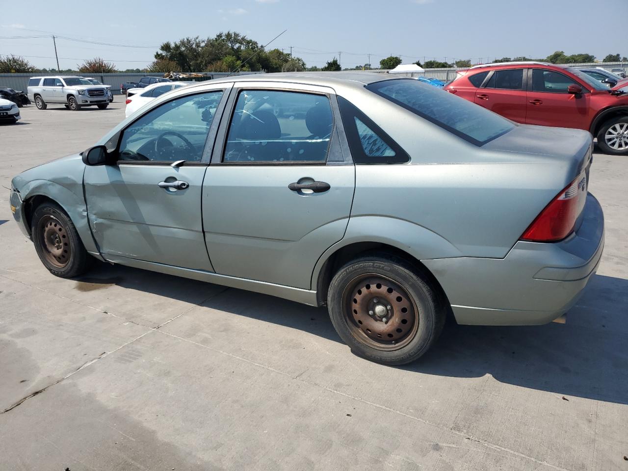 Lot #2818254669 2005 FORD FOCUS ZX4