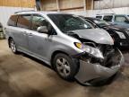 TOYOTA SIENNA LE photo