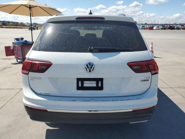 2018 VOLKSWAGEN TIGUAN SE - 3VV2B7AX7JM113676