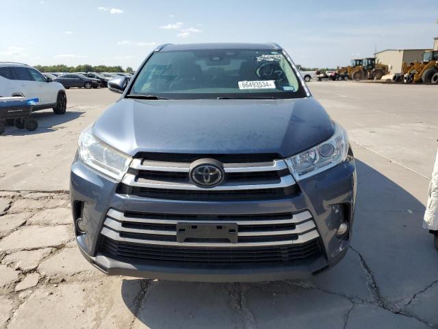 VIN 5TDJZRFH3KS945892 2019 Toyota Highlander, SE no.5