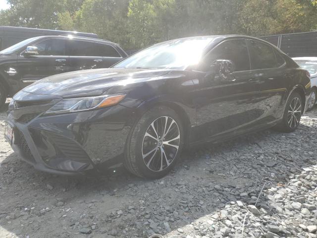 VIN 4T1B11HK1JU617303 2018 Toyota Camry, L no.1