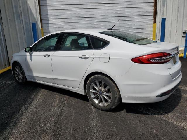 VIN 3FA6P0H72HR235458 2017 Ford Fusion, SE no.2