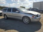 VOLVO V70 FWD photo