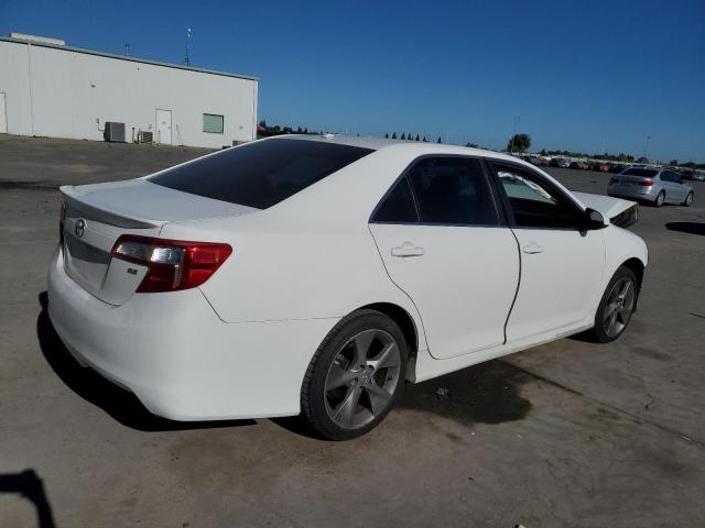 VIN 4T1BK1FK5EU537475 2014 Toyota Camry, SE no.3