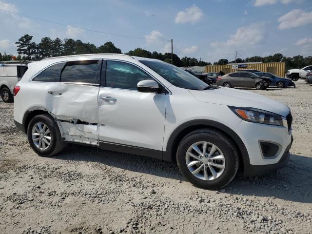 VIN 5XYPG4A36JG372125 2018 KIA Sorento, LX no.4