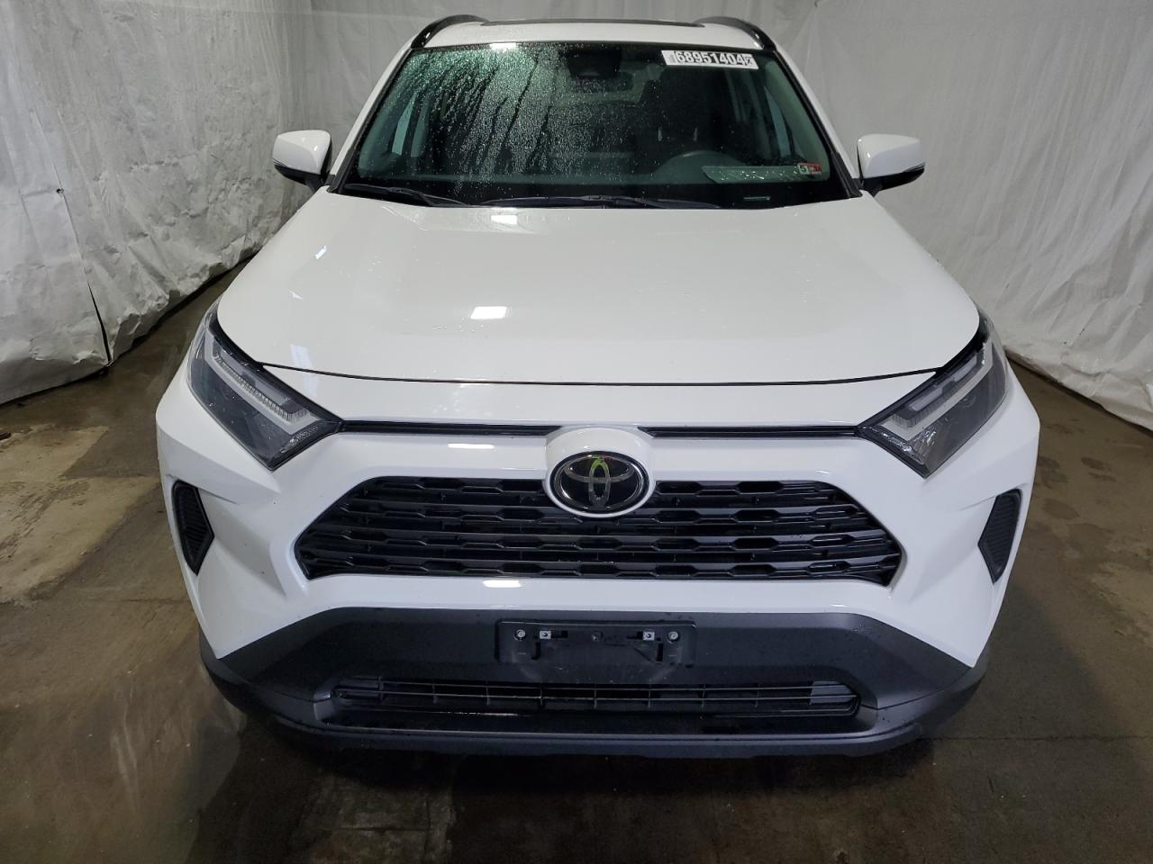 2023 Toyota RAV4, XLE