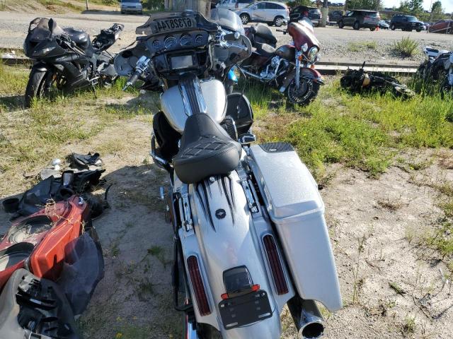 2015 HARLEY-DAVIDSON FLHXSE CVO 1HD1PXN18FB958762