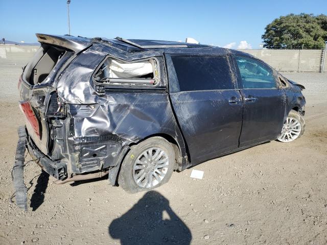 VIN 5TDYZ3DC9HS848059 2017 Toyota Sienna, Xle no.3