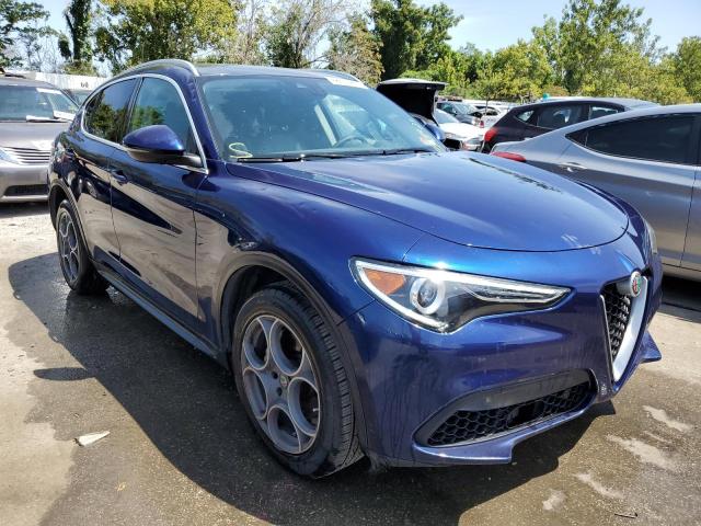 VIN ZASFAKBN3J7B66492 2018 ALFA ROMEO STELVIO no.4