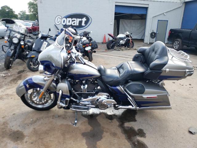 2017 HARLEY-DAVIDSON FLHTKSE CV - 1HD1TEF19HB957928