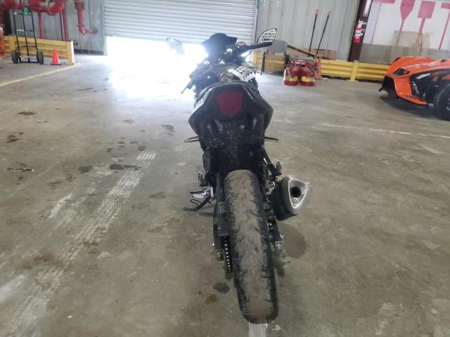 2018 SUZUKI GSX250R LC6DN11A3J1101802