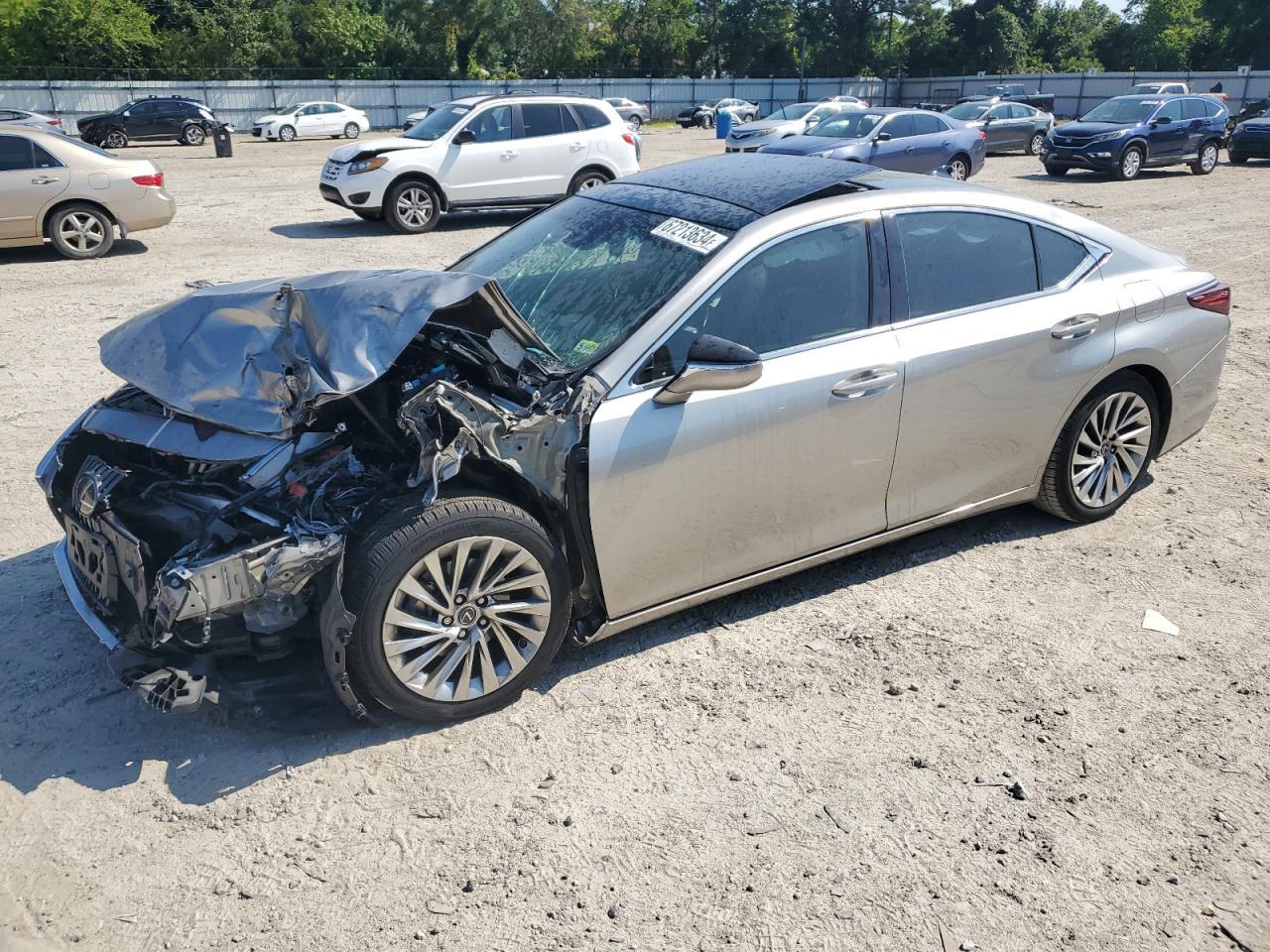  Salvage Lexus Es