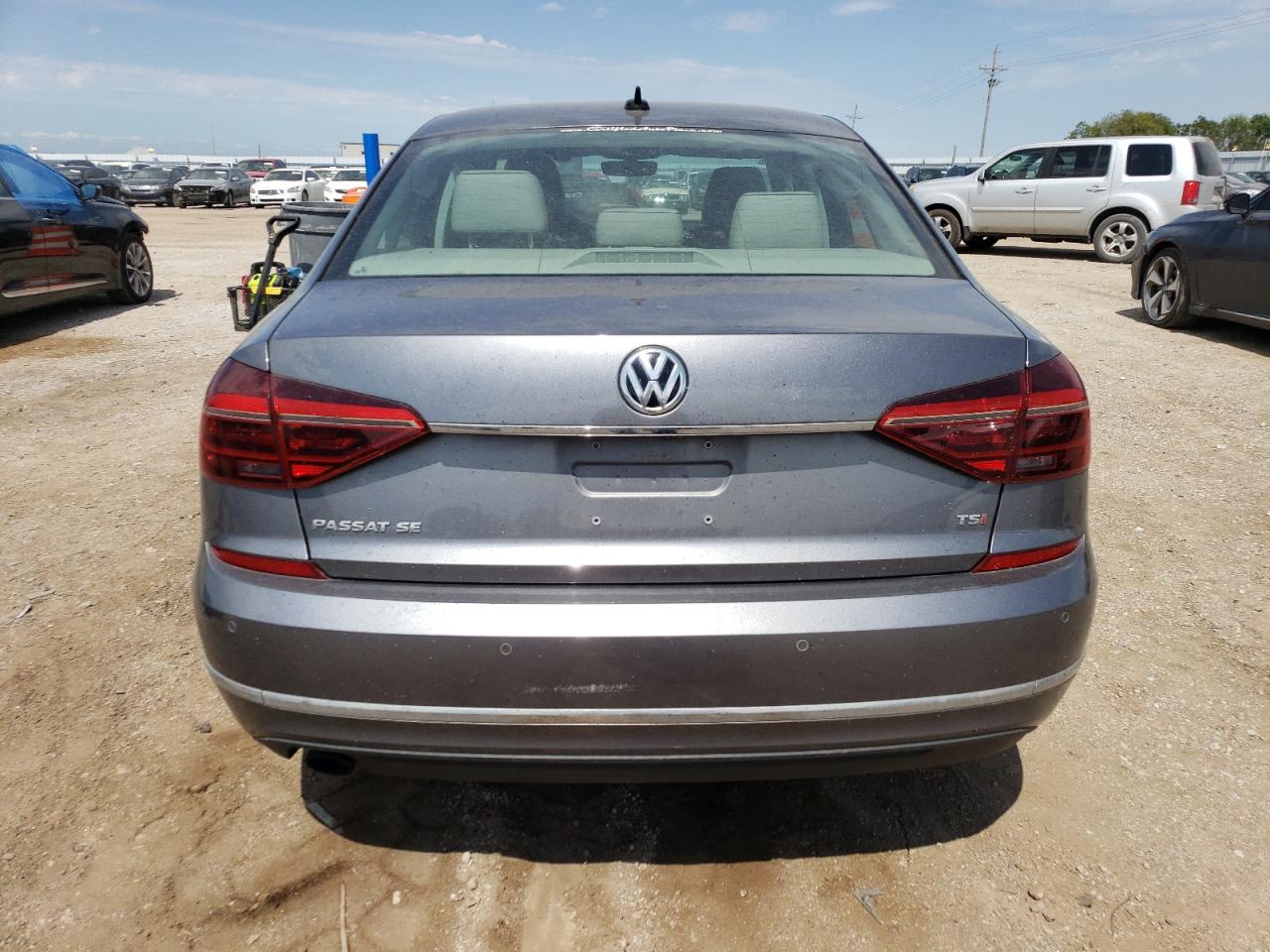 Lot #2885870746 2017 VOLKSWAGEN PASSAT SE