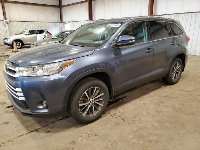 VIN 5TDJZRFH0KS717302 2019 Toyota Highlander, SE no.1