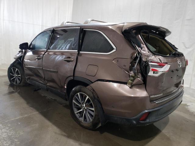 VIN 5TDJZRFH5KS966050 2019 Toyota Highlander, SE no.2